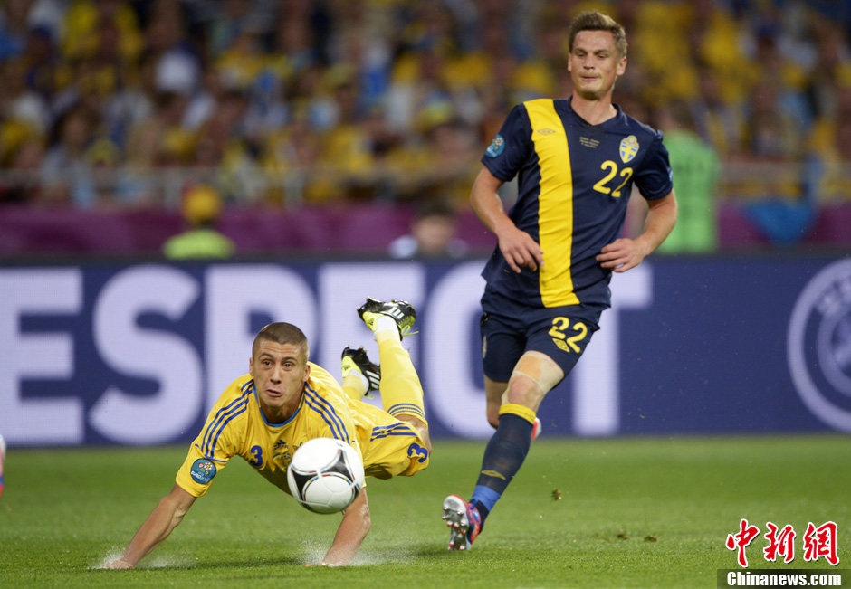 爱游戏-巴西逆转乌克兰，伊布扛起全队