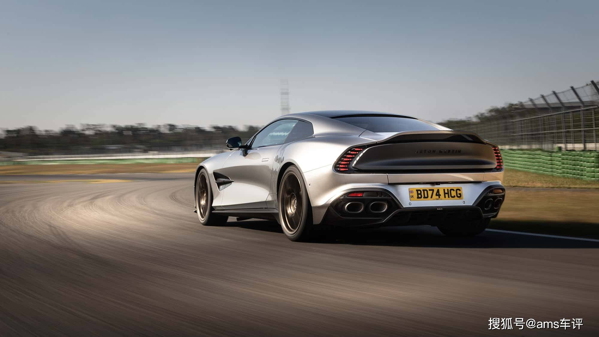 爱游戏在线-阿斯顿马丁鏖战迈凯伦，皮亚斯特里统治全场